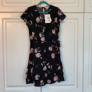 Beautiful girls floral dress- new with tags